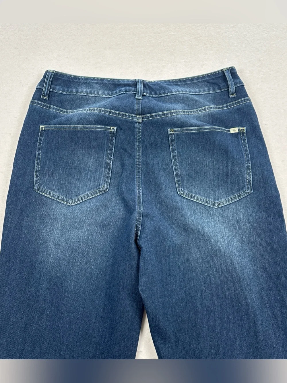 Halara Flex Pull-On Jeans Women's Large Straight Leg Stretch Elastic Pockets